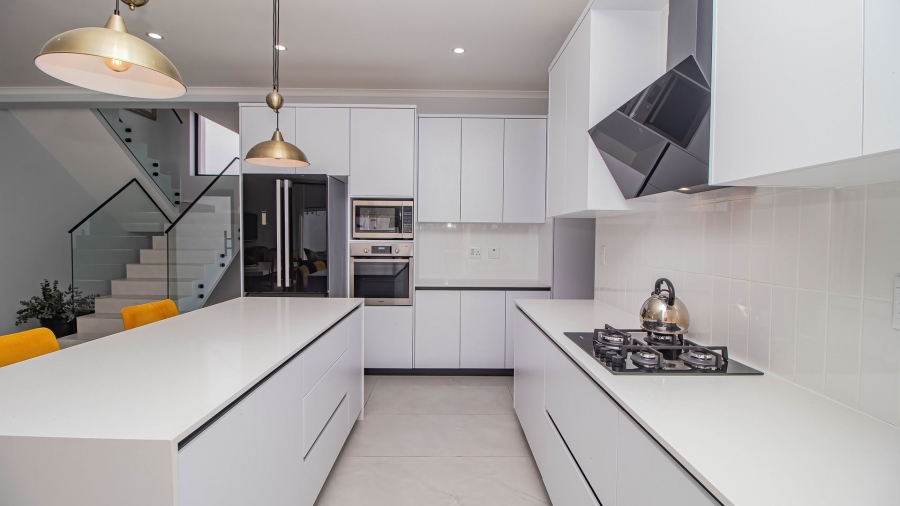 4 Bedroom Property for Sale in Sandown Western Cape